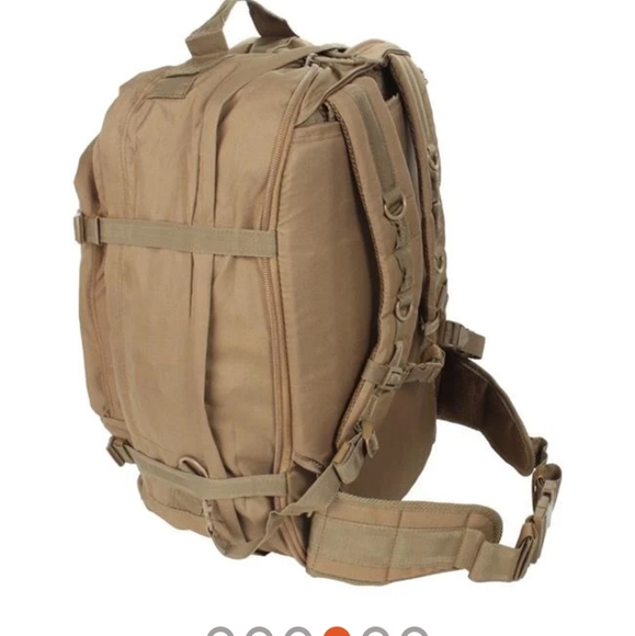 Backpack - Picture 2 of 4